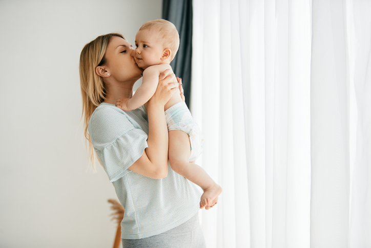 Overcoming postpartum problems through cosmetic procedures?